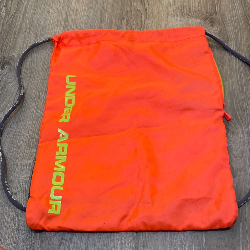Under Armour • Drawstring Bag - Picture 12 of 13